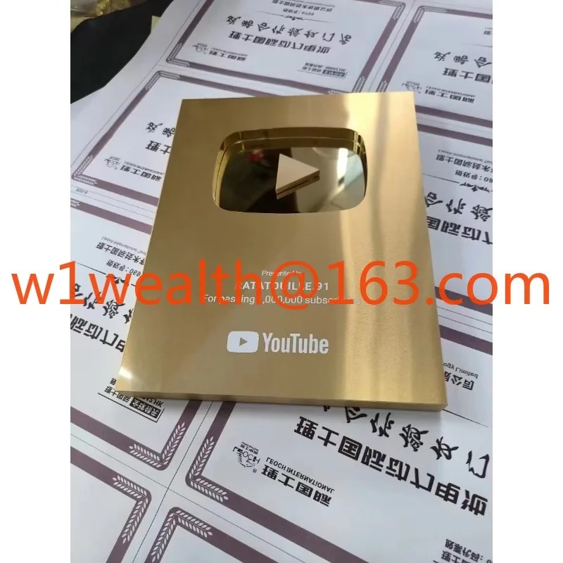 Gold Customized Name YouTube P - Esports Gaming Trophy ulasan dan harga